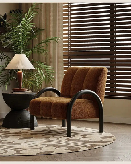 SMALL HIBISCUS Retro B&B Leisure Chair from SMALL HIBISCUS