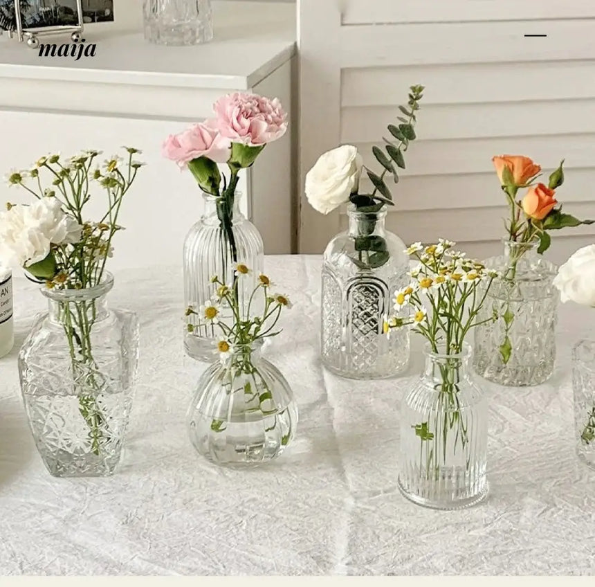 BANKE Retro Glossy Flower-Shaped Small Vase from BANKE