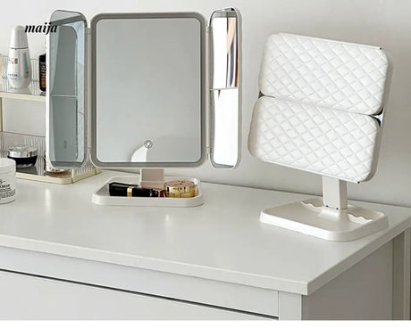 MELONGIRL Folding Storage Box with Light from MELONGIRL