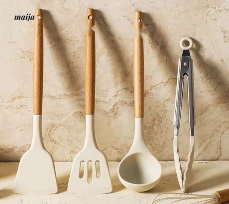 CAROTE Silicone Shovel for Frying and Non-Stick Cooking from CAROTE