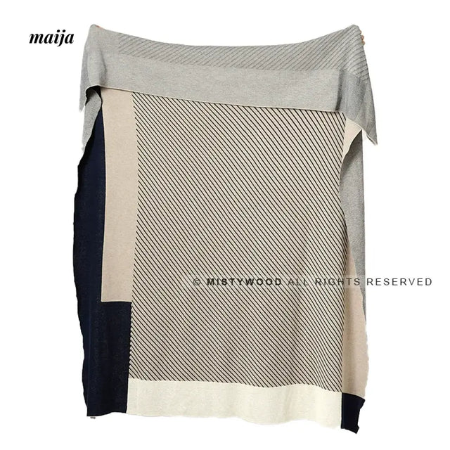 MISTYWOOD Knitted Blanket with Pastel Stripes from MISTYWOOD