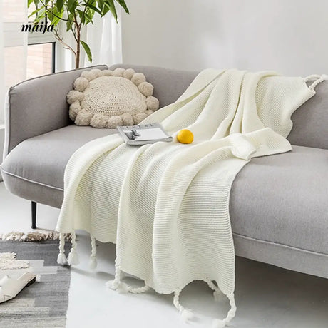MAN YUE HOME Scandinavian Knitted Duvet with Cotton for Winter Use from MAN YUE HOME