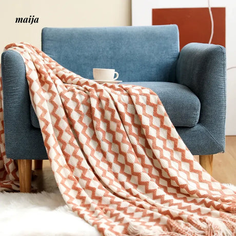 MAN YUE HOME Knitted Sofa Set with Modern Scandinavian Duvet from MAN YUE HOME