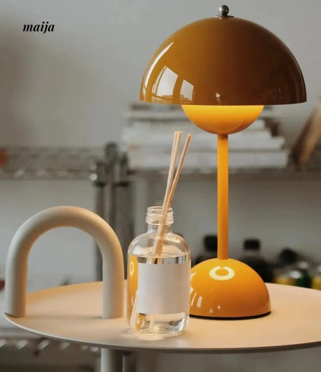 LYNN Scandinavian Clove Mushroom Table Lamp from Lynn's Lamp