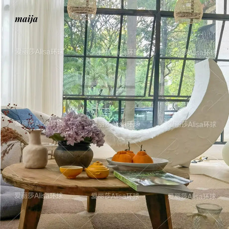 ALISA Alice Crescent Moon Table Lamp from ALISA