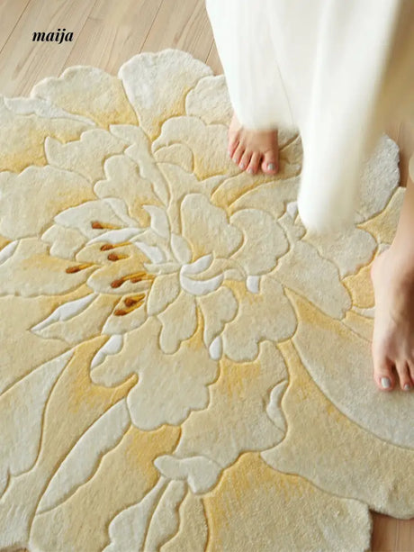 TEXDREAM Peonie Rug from maija