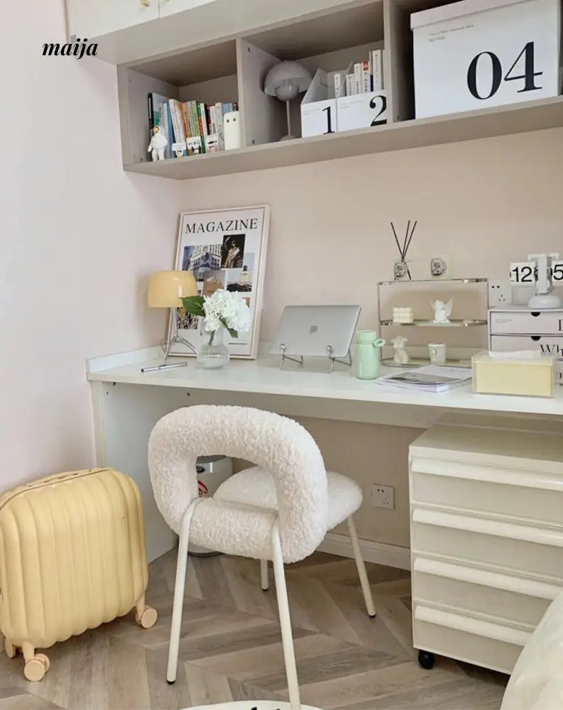 Donut Dressing Chair from maija