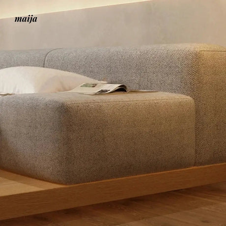NAVI Victoria Bed from NAVI