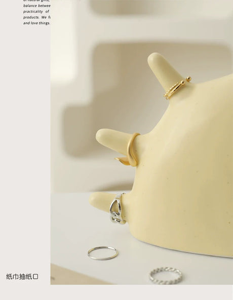 LENYVASEN Freya Solar-Powered Jewelry Storage from LENYVASEN