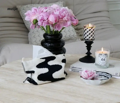 COLOURHUNTER Soft Knitted Table Tissue Box from COLOURHUNTER
