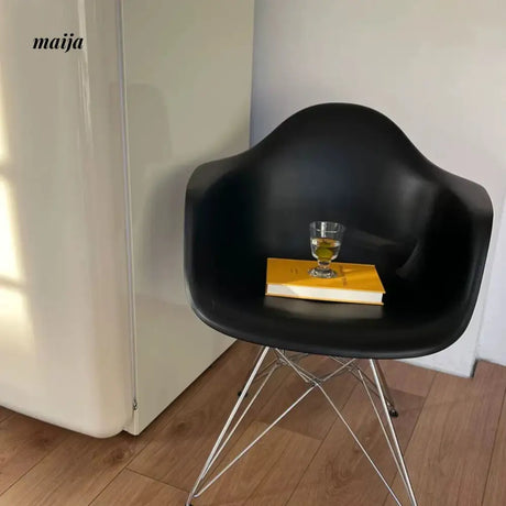 LIFEPOEM Eames Replica Chair from LIFEPOEM