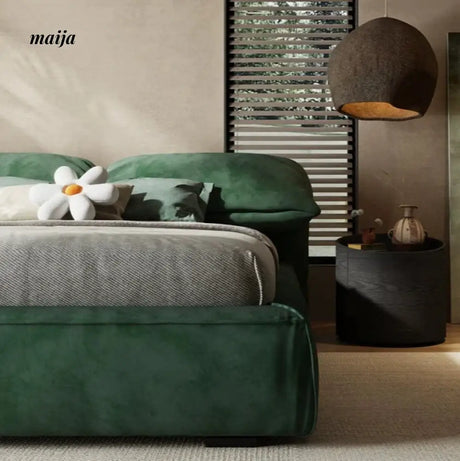 KBOOS Paris Bed from KBOOS