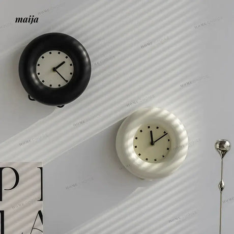 LIVINGPLUS Modern Bedside Watch Decoration from LIVINGPLUS