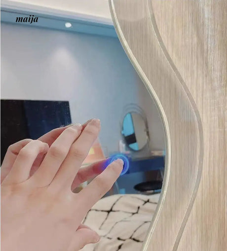 Acrylic Wavy Mirror from Artisan Mirrors