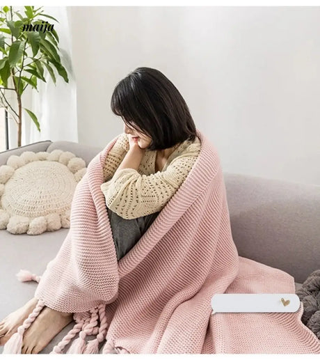 MAN YUE HOME Scandinavian Knitted Duvet with Cotton for Winter Use from MAN YUE HOME
