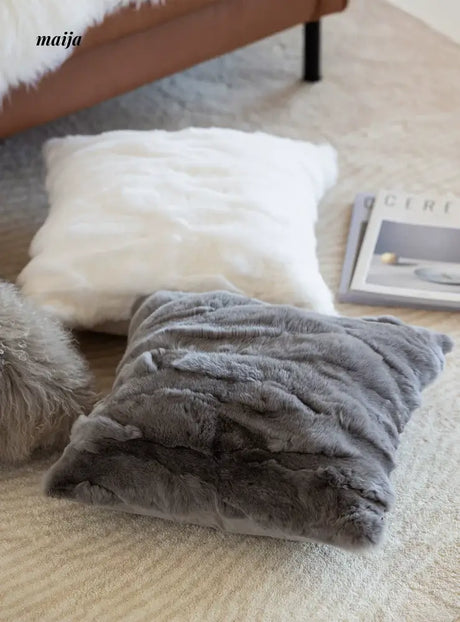 MISTYWOOD Plush Pillow with Modern Pillowcase from MISTYWOOD