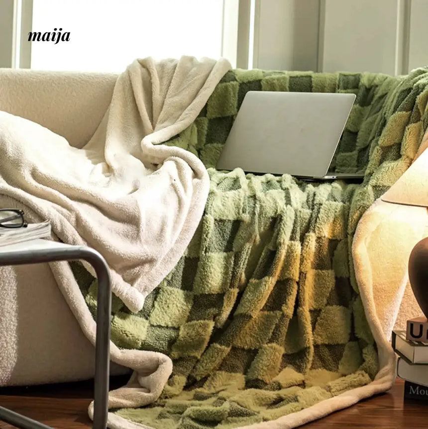 Diamond Pattern Double Layer Blanket from Shui Yang