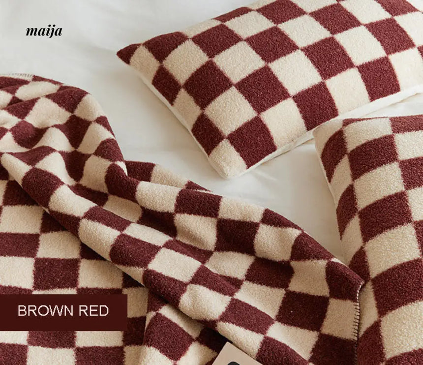 Chessboard Fleece Throw from REWER