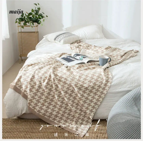 MISTYWOOD Champagne Colored Cotton Sofa Duvet from MISTYWOOD