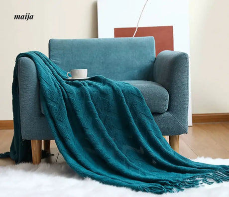 MAN YUE HOME Knitted Sofa with Leisure Duvet and Decorations from MAN YUE HOME
