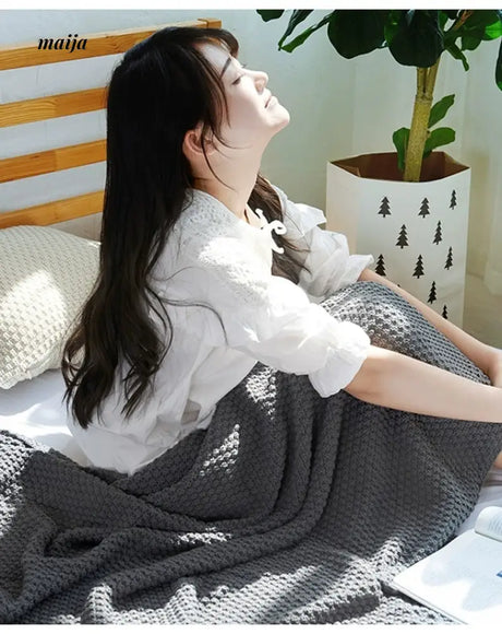 MAN YUE HOME Scandinavian Knitted Sofa with Duvet for Sleep from MAN YUE HOME