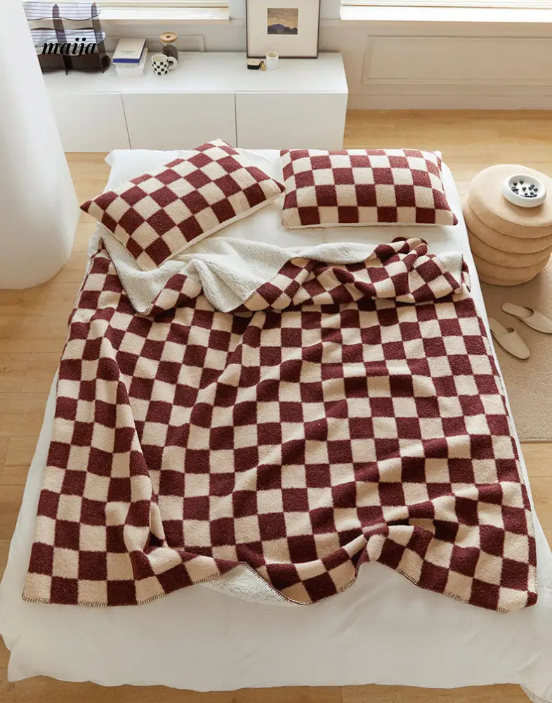 Chessboard Fleece Throw from REWER