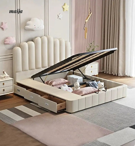 Ladyfinger Headboard Children's Bed from Aigatu