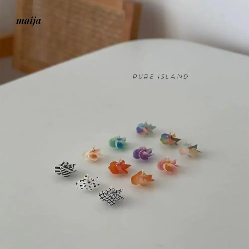 MUYE Spinning Cherry Blossom Fridge Magnets from MUYE