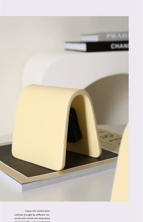 LENYVASEN Lila Quiet Ceramic Table Clock from LENYVASEN