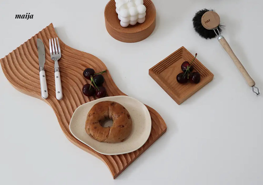 COLOURHUNTER Brand Black Retro Wooden Decorations from maija