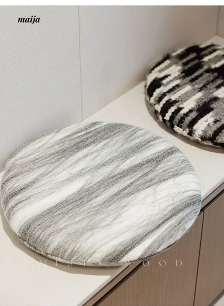 MISTYWOOD Circular Knitted Living Room Cushion from MISTYWOOD
