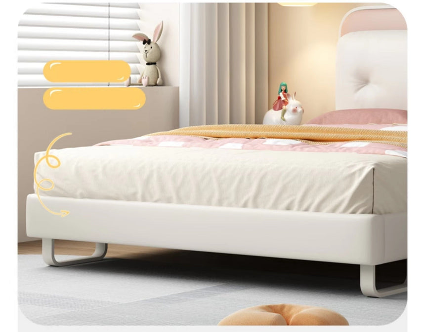 MORNING FOREST Isabella Chic Minimalist Crib from MORNING FOREST