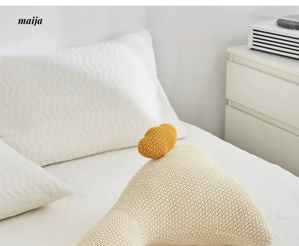 MAN YUE HOME Duck-Themed Cartoon Sofa Pillow for Bed Use from MAN YUE HOME