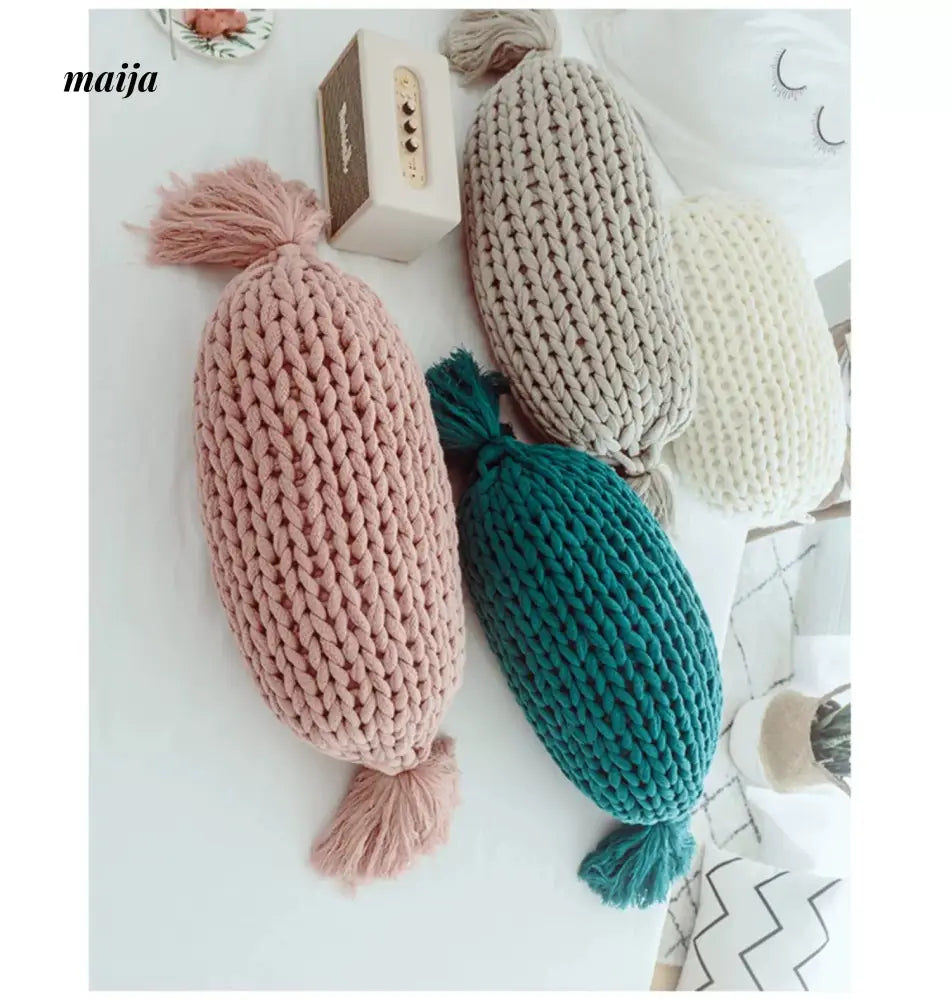 MAN YUE HOME INS Wool Knitted Pillow with Decorative Appeal from MAN YUE HOME