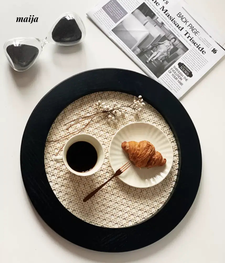 HOMESIDE Scandinavian Retro Round Decorations from HOMESIDE