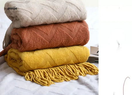 MAN YUE HOME Knitted Sofa with Leisure Duvet and Decorations from MAN YUE HOME