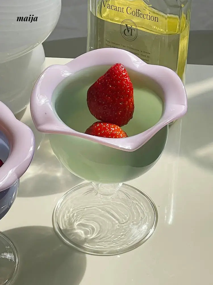 SHINYMOMO Tulip Wine Glass from maija