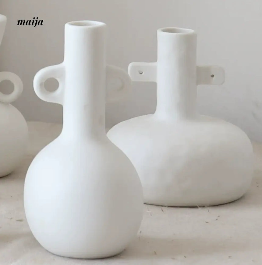 Light Chasing Ceramic Vase