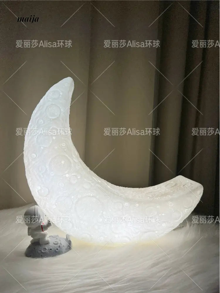 ALISA Alice Crescent Moon Table Lamp from ALISA