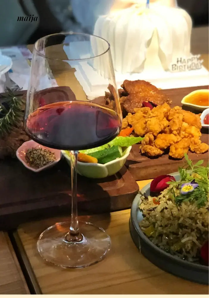 BANKE Advanced Atmospheric Wineglass from BANKE