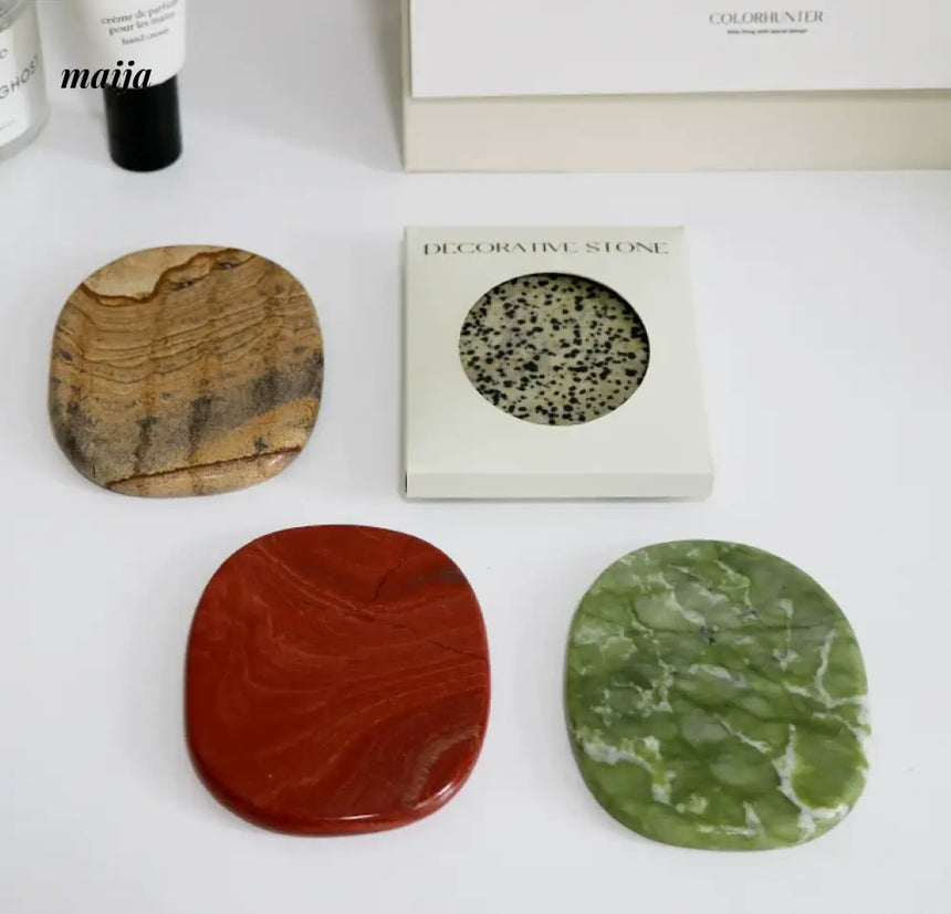 COLOURHUNTER Stone Coan Natural Stone Jewelry Plate from maija