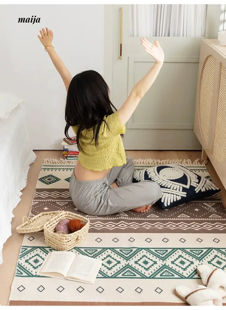 MAN YUE HOME Advanced Retro Carpet for Scandinavian Coffee Tables from MAN YUE HOME