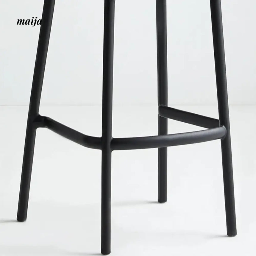 Wanda Plastic Bar Stool