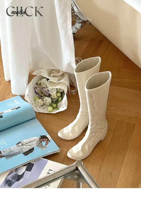 CLICK White Ceramic Boots Jewelry Nail Decor from CLICK