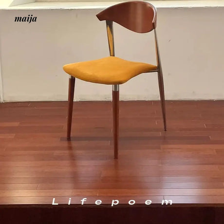 LIFEPOEM Temptation Chair from LIFEPOEM