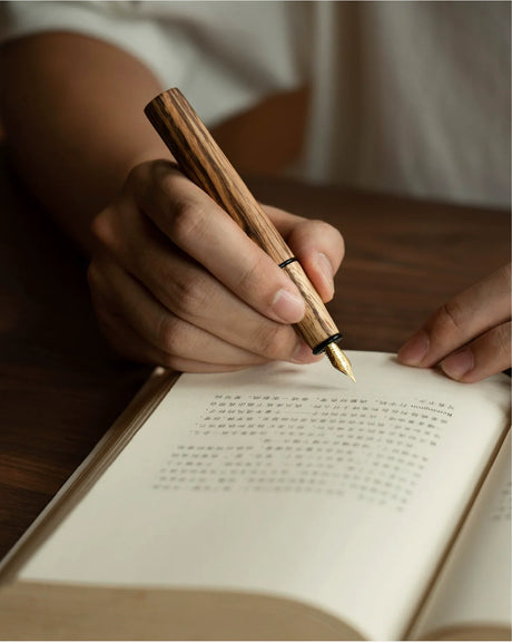 MUMO Felix Magnetic Buckle Wooden Pen from MUMO
