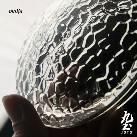JOTO Hammered Glass Tea Cup with Lid for Thick Tea from MOSE