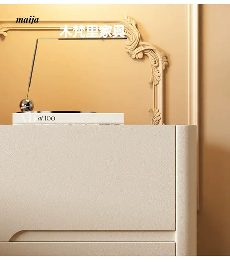 Candice Bedside Table from Mufanli