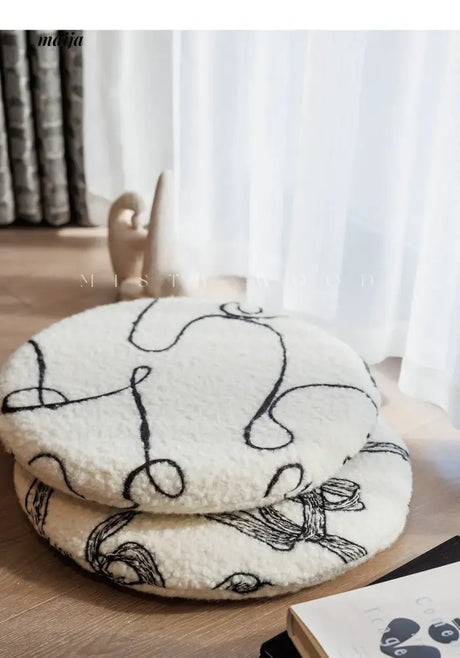 MISTYWOOD Circular Knitted Living Room Cushion from MISTYWOOD