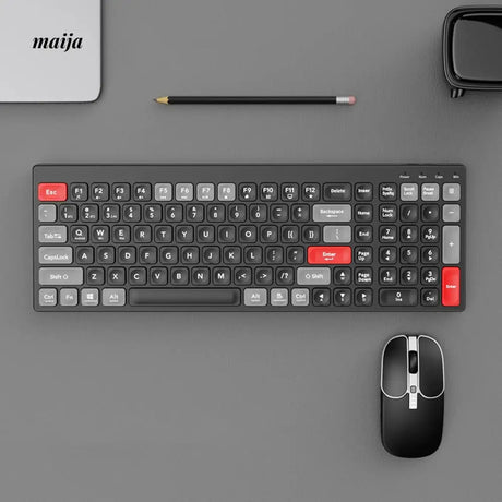 Contrast Wireless Keyboard and Mouse Set from maija
